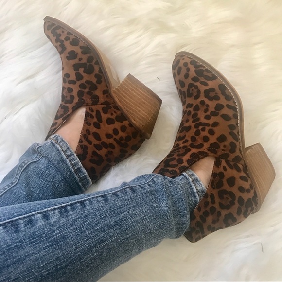 LAST 2 WILL NOT restock!! Leopard Block Heel Boot - Picture 6 of 8